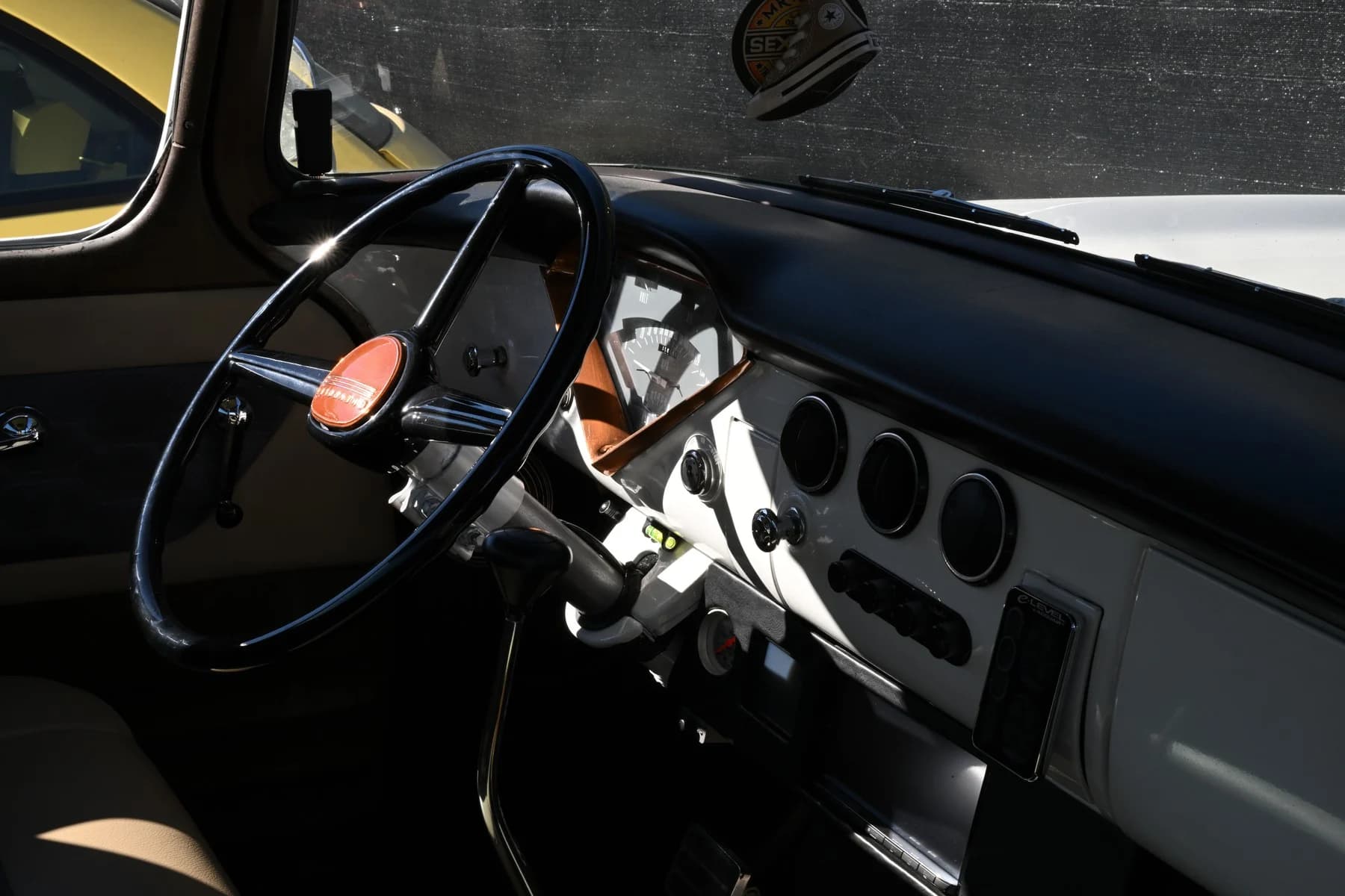 Dashboard and steering wheel.